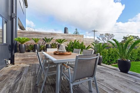 Photo of property in 19b Tawa Road, Te Atatu Peninsula, Auckland, 0610