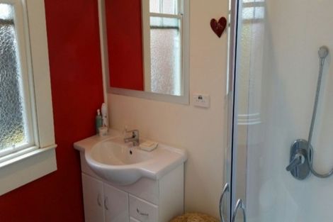 Photo of property in 37 Macandrew Road, South Dunedin, Dunedin, 9012