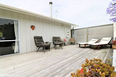 Photo of property in 75a Kon Tiki Road, Whiritoa, Whangamata, 3691