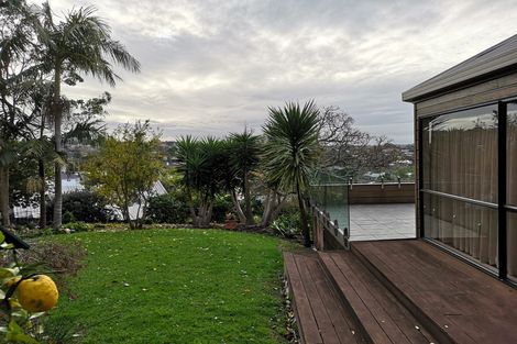 Photo of property in 62 Newhaven Terrace, Mairangi Bay, Auckland, 0630
