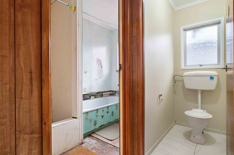 Photo of property in 12 Mckinstry Avenue, Mangere East, Auckland, 2024