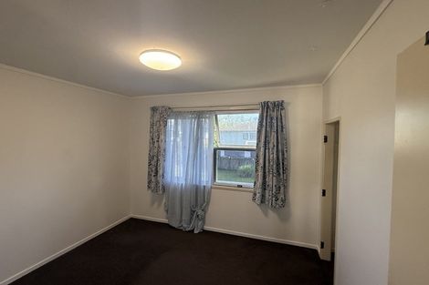 Photo of property in 14 Heather Place, Sunnynook, Auckland, 0620