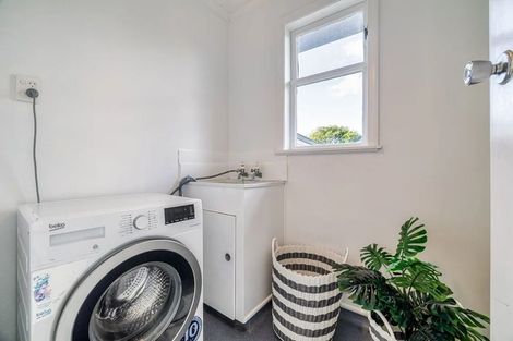 Photo of property in 6 Purnell Court, Awapuni, Palmerston North, 4412