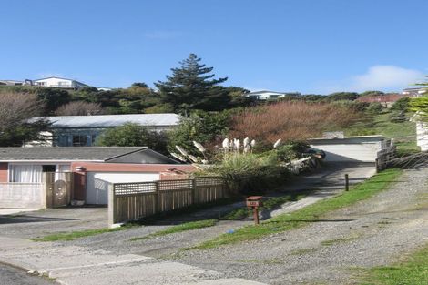 Photo of property in 32 Downes Street, Titahi Bay, Porirua, 5022