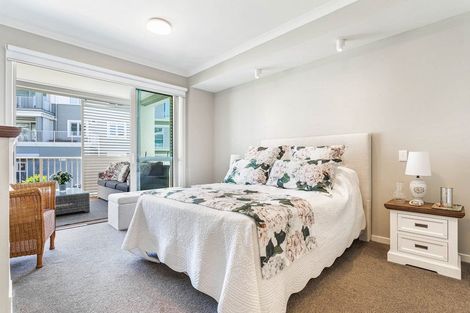 Photo of property in 102 Eaves Bush Parade, Orewa, 0931