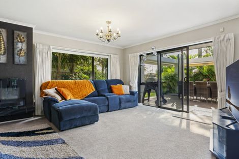 Photo of property in 115 Gravatt Road, Papamoa Beach, Papamoa, 3118