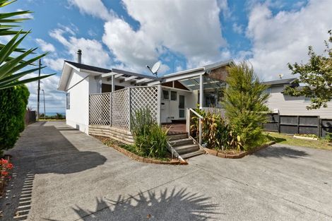 Photo of property in 738 East Coast Road, Pinehill, Auckland, 0632