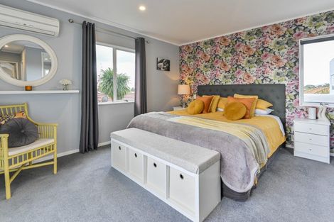 Photo of property in 12 The Croft, Havelock North, 4130