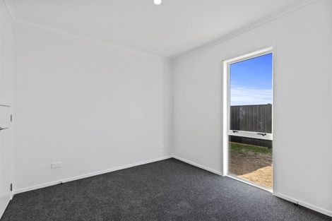 Photo of property in 5 Liberty Street, Papamoa, 3118