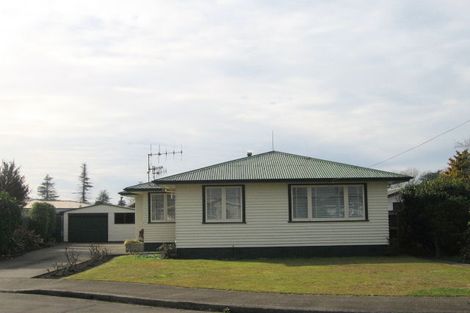 Photo of property in 104 Conway Street, Mayfair, Hastings, 4122