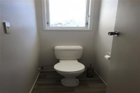 Photo of property in 30 Leaver Place, Weymouth, Auckland, 2103