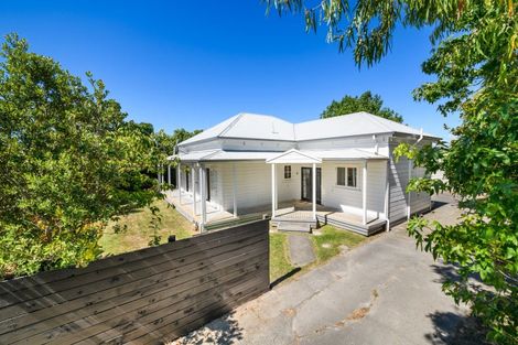 Photo of property in 31 Dunk Place, Milson, Palmerston North, 4414
