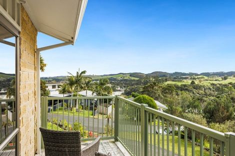 Photo of property in 9 Falls View Road, Haruru, 0204