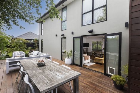 Photo of property in 28 Hawthorne Street, Strowan, Christchurch, 8052
