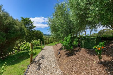 Photo of property in 61a Whitford Park Road, Whitford, Manurewa, 2576