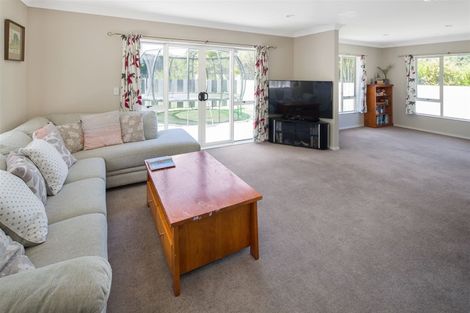 Photo of property in 19a Wantwood Grove, Churton Park, Wellington, 6037