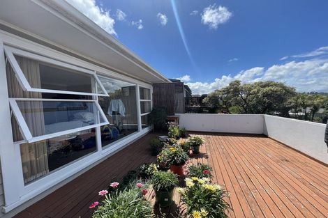 Photo of property in 129 Forrest Hill Road, Forrest Hill, Auckland, 0620