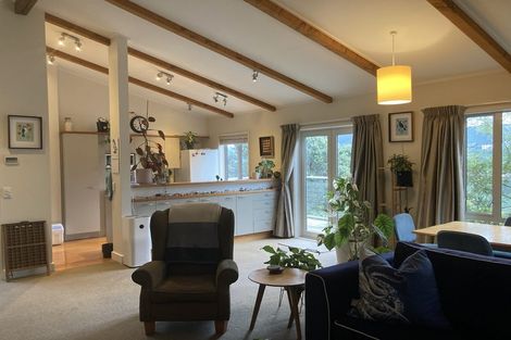 Photo of property in 2 Gowrie Street, Brooklyn, Wellington, 6021