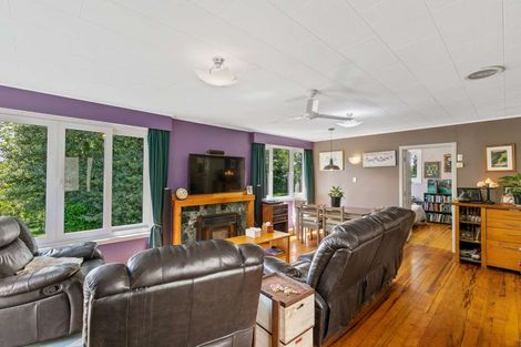 Photo of property in 917 South Head Road, South Head, Helensville, 0874