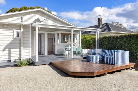 Photo of property in 25 Lambeth Road, Mount Eden, Auckland, 1041