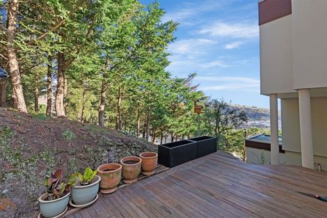 Photo of property in 210 Cannon Hill Crescent, Mount Pleasant, Christchurch, 8081