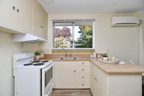 Photo of property in 2/36 Blakehall Place, Spreydon, Christchurch, 8024