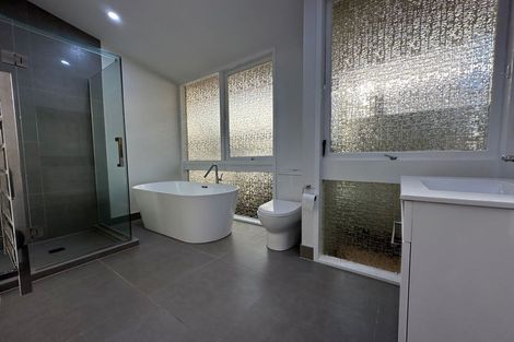 Photo of property in 44 Channel View Road, Campbells Bay, Auckland, 0630