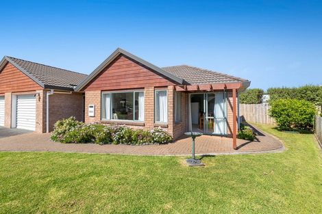 Photo of property in 6 The Boulevard, Red Beach, 0932