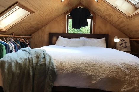 Photo of property in 37 Flinders Road, Heathcote Valley, Christchurch, 8022