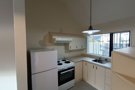 Photo of property in 2/990 High Street, Avalon, Lower Hutt, 5011