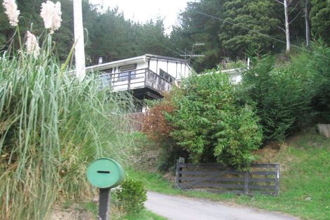 Photo of property in 180 Moores Valley Road, Wainuiomata, 5373