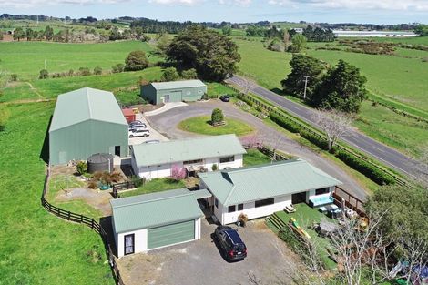 Photo of property in 580 Burtt Road, Runciman, Drury, 2578