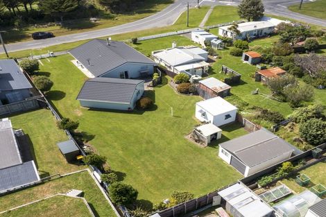 Photo of property in 36 Signal Street, Foxton Beach, Foxton, 4815