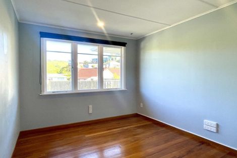 Photo of property in 15 Montreal Grove, Kingston, Wellington, 6021