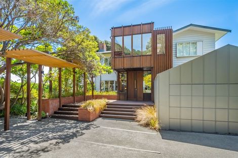 Photo of property in 432 Muritai Road, Eastbourne, Lower Hutt, 5013