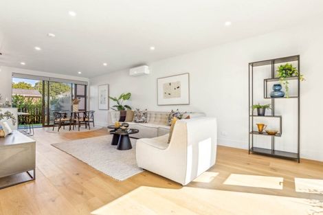 Photo of property in 7c Treasury Place, Onehunga, Auckland, 1061