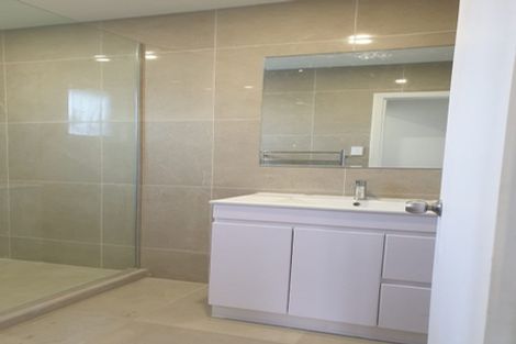 Photo of property in 43 Larne Avenue, Pakuranga Heights, Auckland, 2010