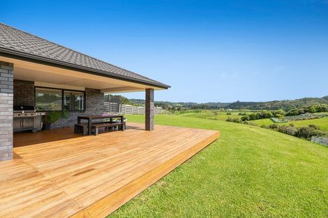 Photo of property in 22 Awatiro Drive, Kaukapakapa, 0871