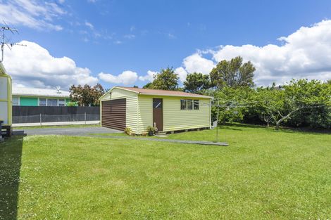Photo of property in 24 Montmere Avenue, Te Atatu Peninsula, Auckland, 0610
