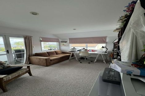 Photo of property in 64 Aston Drive, Waimairi Beach, Christchurch, 8083