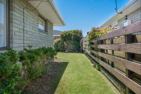Photo of property in 5b Clemow Road, Fitzroy, New Plymouth, 4312