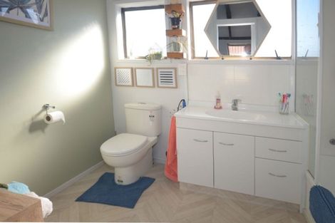 Photo of property in 2/506 Devonport Road, Tauranga South, Tauranga, 3112