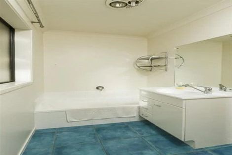 Photo of property in 12 Kanuka Way, Albany, Auckland, 0632