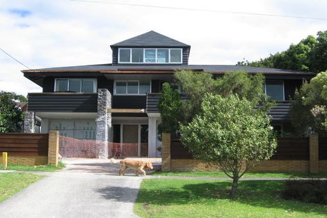 Photo of property in 52 View Road, Campbells Bay, Auckland, 0630