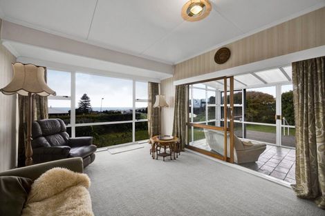 Photo of property in 413 Devon Street West, Lynmouth, New Plymouth, 4310