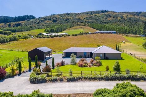 Photo of property in 38 Tara Hills Drive, North Taieri, Mosgiel, 9092