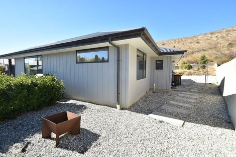 Photo of property in 13 Pinot Noir Court, Omarama, 9412
