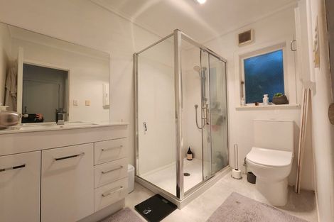 Photo of property in 18a Parrs Cross Road, Henderson, Auckland, 0612