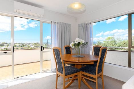 Photo of property in 1/26 Quebec Road, Milford, Auckland, 0620