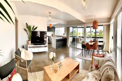 Photo of property in 1/23 Hart Road, Hauraki, Auckland, 0622